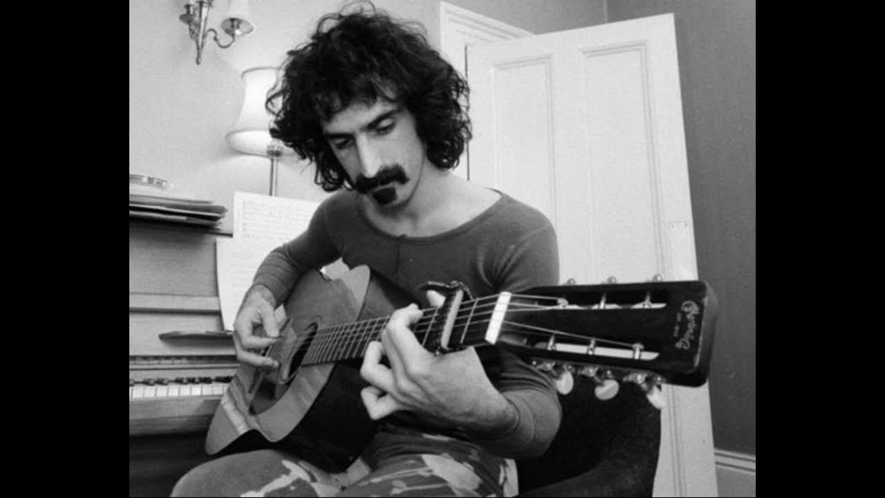 Frank Zappa – Psychoustic – xenocronia Frank Zappa (chitarra acustica) Gyorgy Ligeti, Tōru Takemitsu