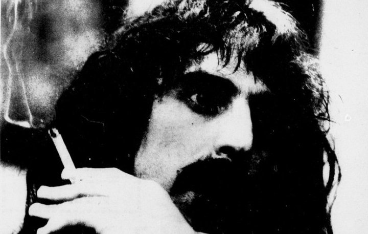 Frank Zappa: “la luce è costituita da frequenze sonore non udibili dall’orecchio umano”