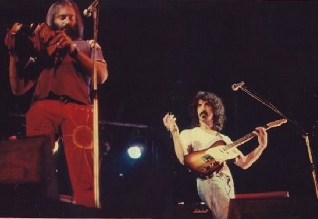 Frank Zappa con una Telecaster