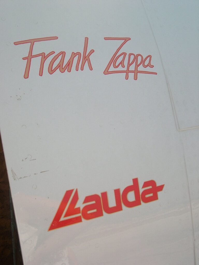 “Frank Zappa” uno degli aeroplani Lauda Air