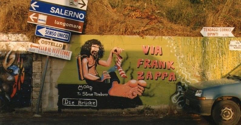 Via Frank Zappa – Agropoli (SA) + graffito (1994)