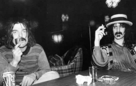 FZ: “Captain Beefheart guidava una Oldsmobile azzurra…