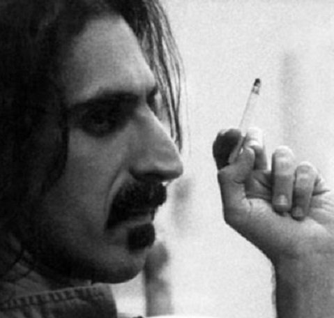 FZ: “Ho scelto di non scrivere canzoni d’amore perché credo che nessuno sia autorizzato a farlo…