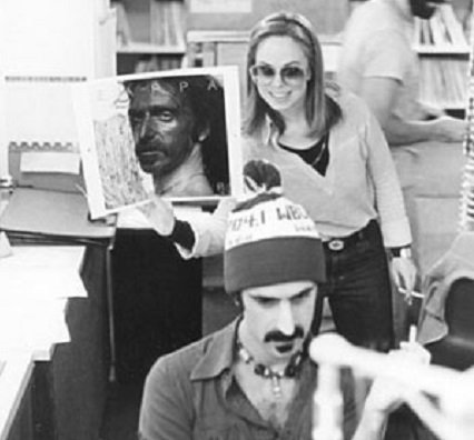 “Per la maggior parte delle persone, l’album è la copertina…