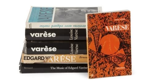 i libri su Edgar Varèse appartenuti a Frank Zappa