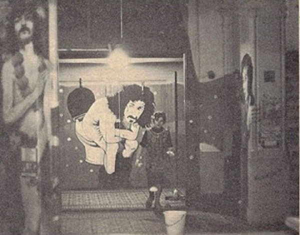 poster di Zappa nel club Paradiso di Amsterdam