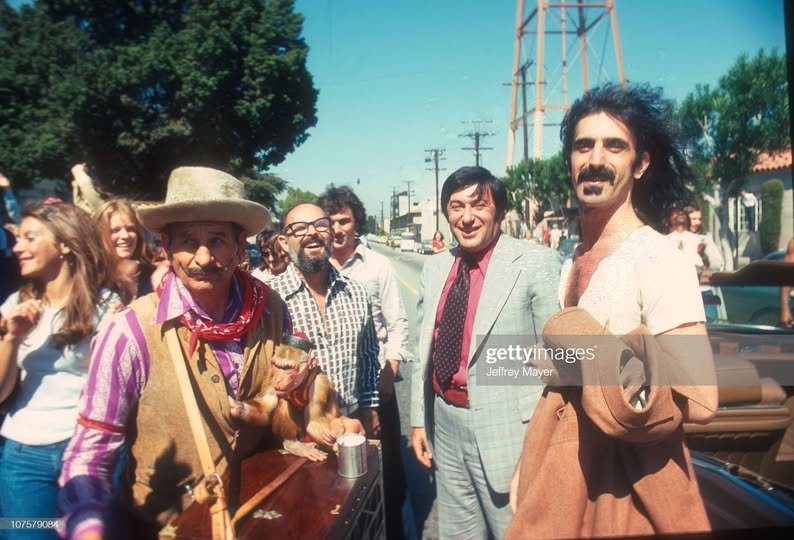 Frank Zappa e il contratto con la Warner