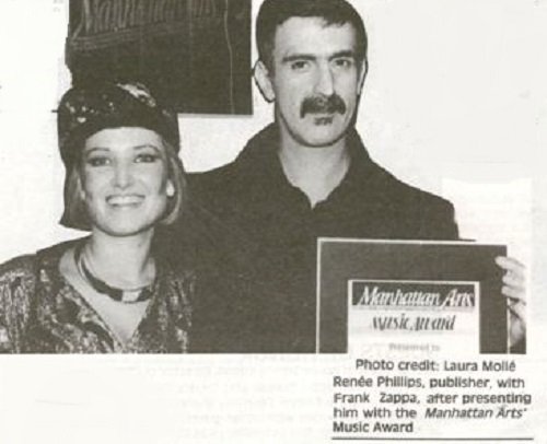 Frank Zappa riceve il Manhattan Arts Music Award