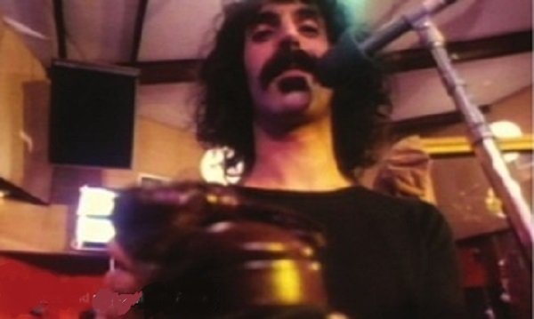 Frank Zappa arte come follia
