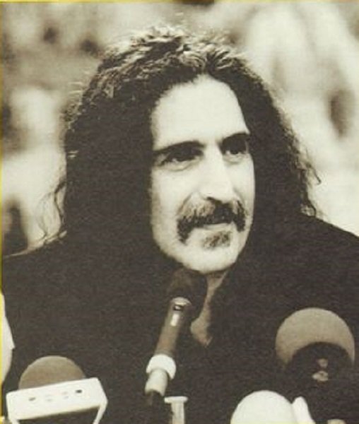 Frank Zappa controllato dall'FBI
