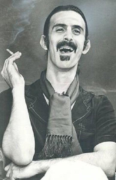 Frank Zappa usa le parole come suoni