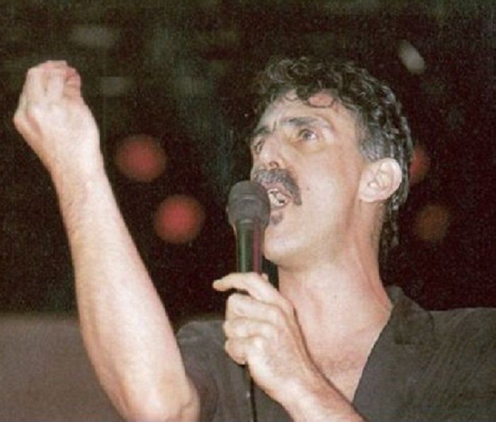 L.A. Philharmonic tenta di fregare Frank Zappa