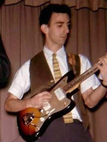 Frank Zappa suona la Fender Jazzmaster