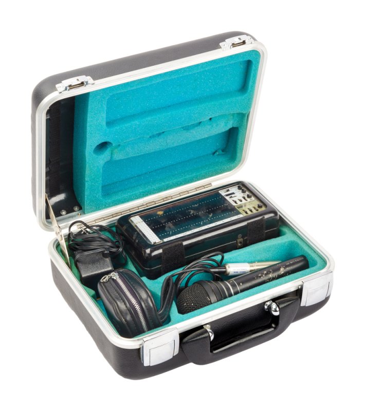 OES GARAGE IVIE IE-30A KIT ANALIZZATORE DI SPETTRO AUDIO CON MICROFONO AKG D330BT di Frank Zappa